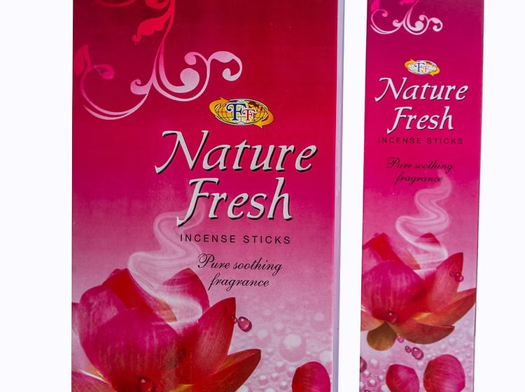 Floral-themed incense box design